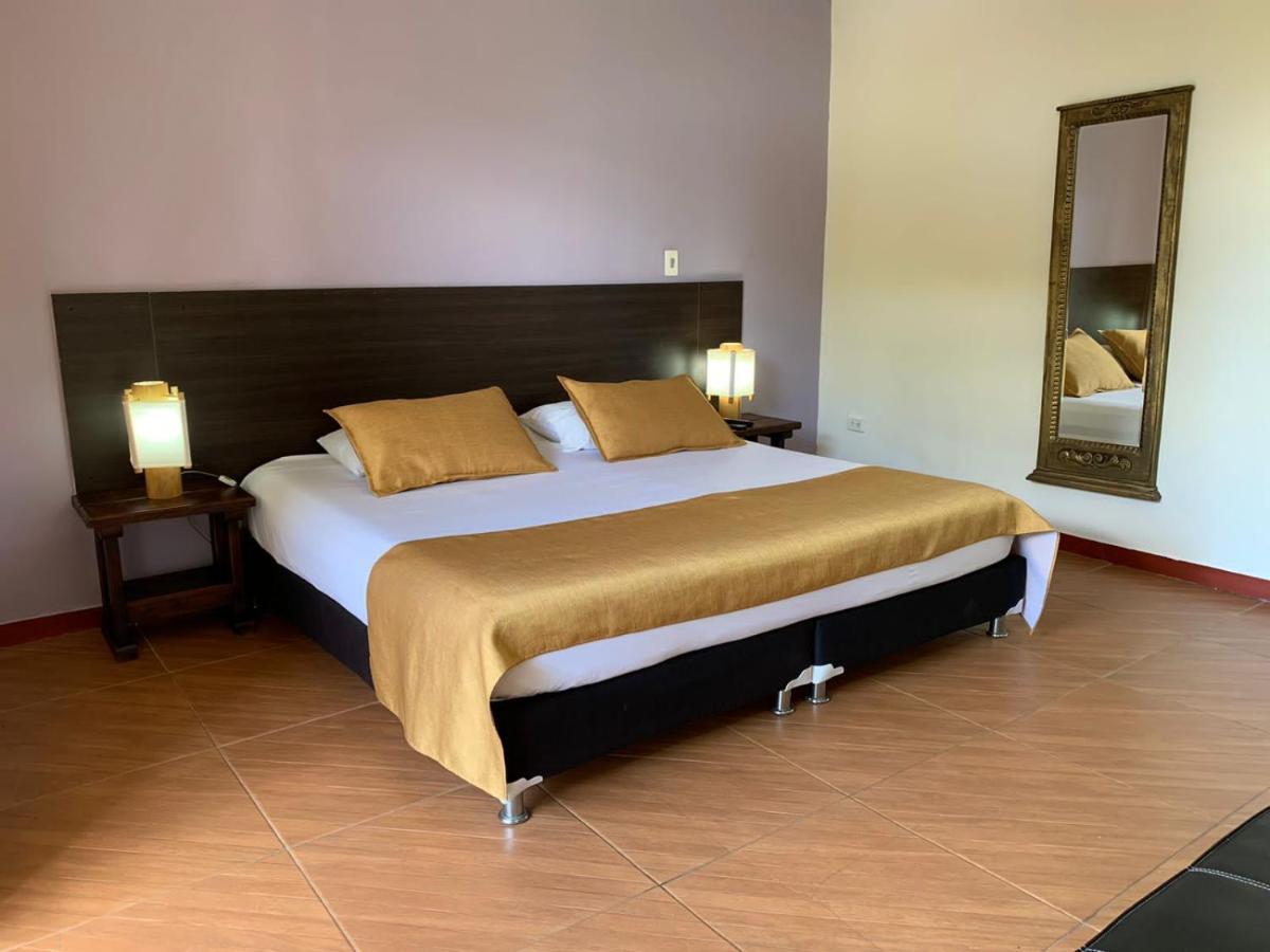 Finca Hotel La Quinta Porra Armenia  Zewnętrze zdjęcie